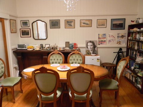 Glenellen Bed And Breakfast - Sydneys Hotel 1