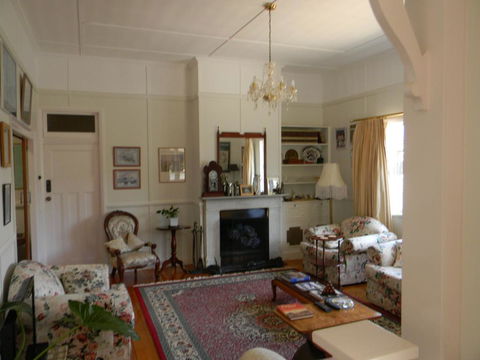 Glenellen Bed And Breakfast - Sydneys Hotel 3