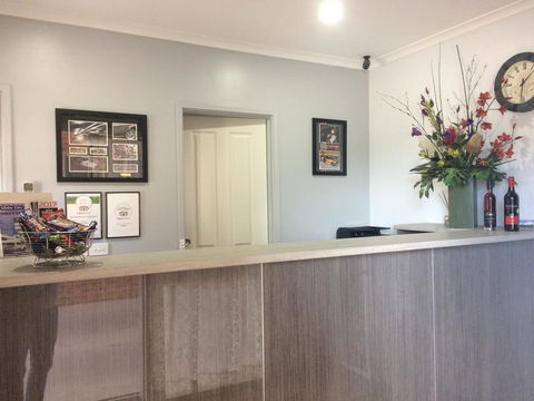 Glider City Motel Benalla - Sydneys Hotel 0