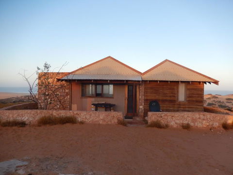 Gnaraloo Station - Homestead - Sydneys Hotel 0
