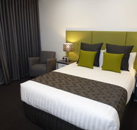 Golden Chain Tower Motor Inn - Sydneys Hotel
