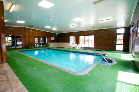 Golden Grain Motor Inn - Sydneys Hotel 2