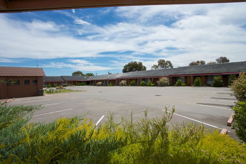 Golden Grain Motor Inn - Sydneys Hotel 3