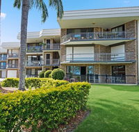 Great location close to waterfront Shops Restaurants and Cafes. - Sydneys Hotel