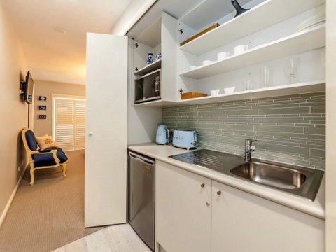 Hamptons Retreat @ Unit 259B Pacific Blue - Sydneys Hotel 2
