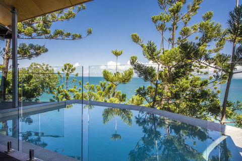 Headland House - Sydneys Hotel 0