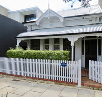 Heritage Luxury 3BR Cottage on Halifax - Sydneys Hotel