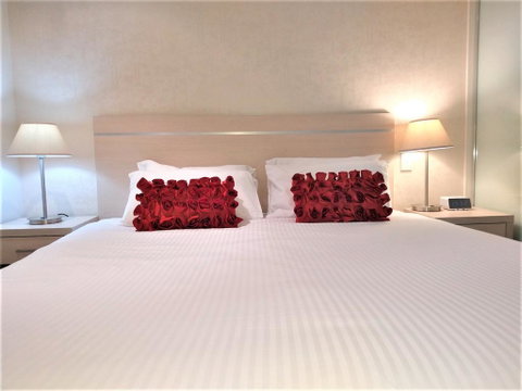 Hi 5 Star Luxury Adelaide City Apartment - Sydneys Hotel 0