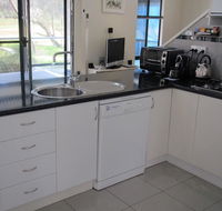 Hidden Grove Retreat - Sydneys Hotel