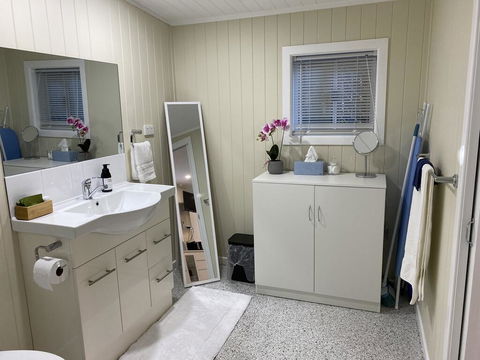 Hideaway On Hume #2 - Sydneys Hotel 2