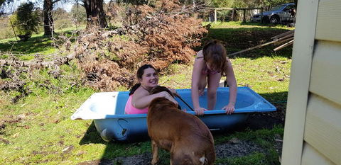 Hideaway Valley Farm - Sydneys Hotel 3
