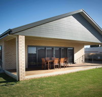 Highview on Victoria Coffin Bay - Sydneys Hotel