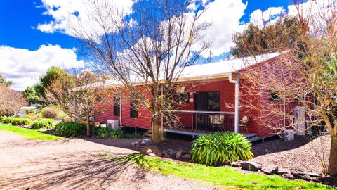Hillview Farmstay - Sydneys Hotel 3