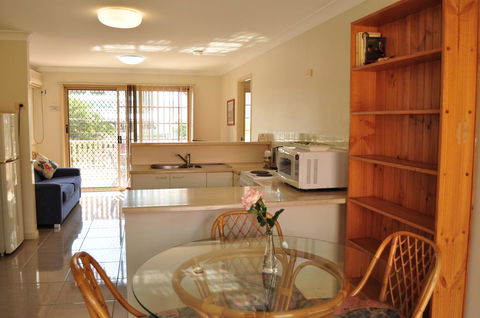 Isla House PA - Sydneys Hotel 3