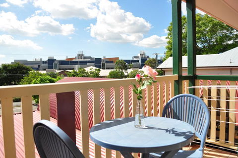 Isla House PA - Sydneys Hotel 1