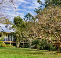 Jacaranda Cottages - Sydneys Hotel