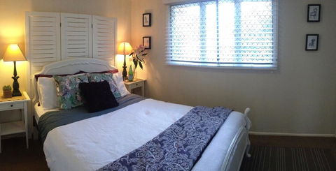 Jacaranda House Bed & Breakfast - Sydneys Hotel 2