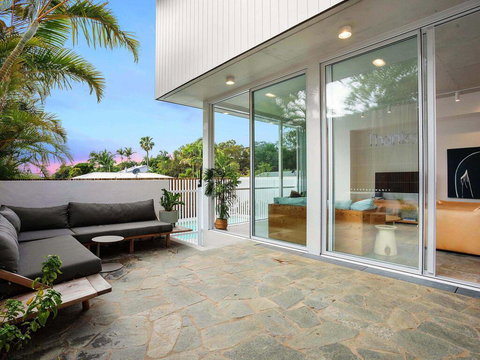 January By Martino Group - Sydneys Hotel 0