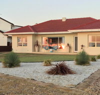 Jewel of the South Beachside Holiday Rental - Sydneys Hotel