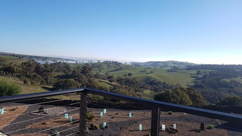 Jinji's Edge Escape - Sydneys Hotel 2