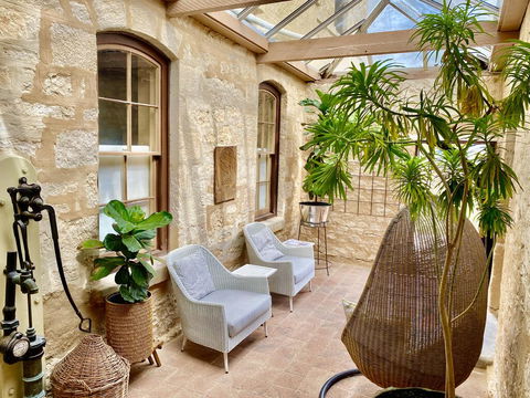 Karatta Beach Cottage - Sydneys Hotel 0