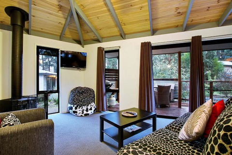 Karma Kinglake - Sydneys Hotel 2