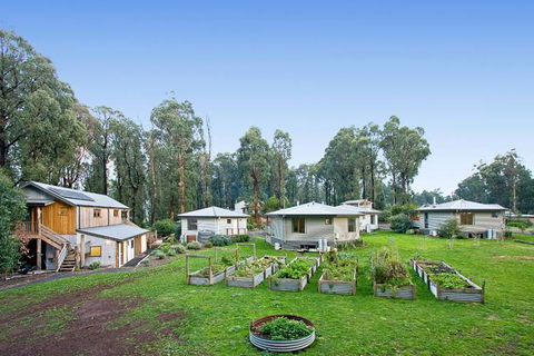 Karma Kinglake - Sydneys Hotel 0