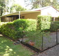 Kedron Cottages - Sydneys Hotel