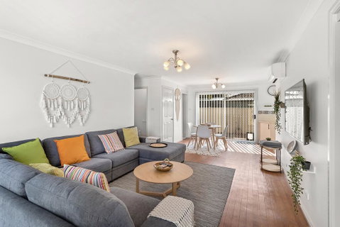 Keel Street 3 37 - Sydneys Hotel 1