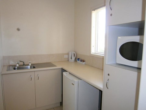 Kellys Motel Oakey - Sydneys Hotel 2