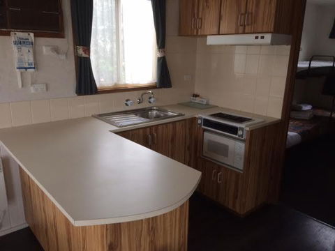 Kerang Cabins - Sydneys Hotel 2