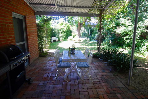 Kilparney House - Sydneys Hotel 2