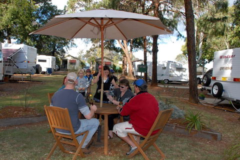 Kingaroy Holiday Park - Sydneys Hotel 3