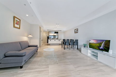 KOZYGURU HAYMARKET SYDNEY CITY VIEW 2 BED STUNNING APT NHA178-1206 - Sydneys Hotel 0