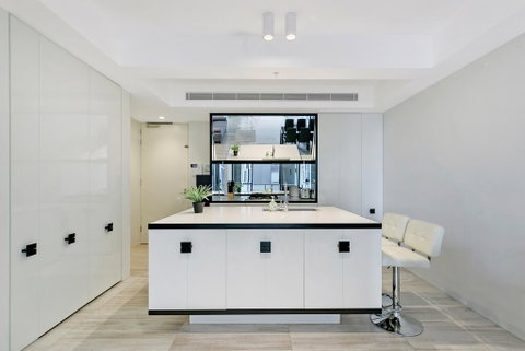 KOZYGURU HAYMARKET SYDNEY CITY VIEW 2 BED STUNNING APT NHA178-1206 - Sydneys Hotel 1
