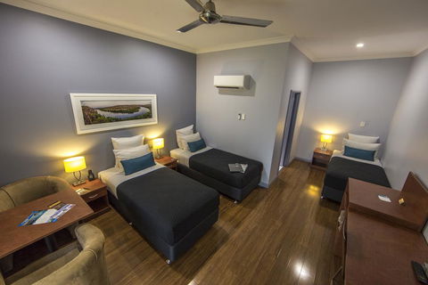 Kununurra Country Club Resort - Sydneys Hotel 3