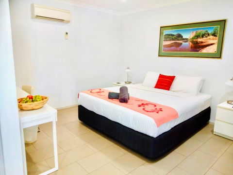 Kununurra Lakeside Resort - Sydneys Hotel 1