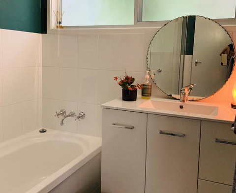 Kurrajong Heights Cottage - Sydneys Hotel 1