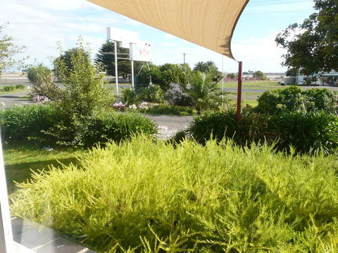 Lake Bolac Motel - Sydneys Hotel 3