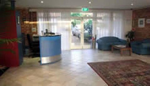 Lake Haven Motor Inn - Sydneys Hotel 1