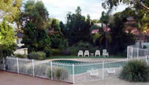 Lake Haven Motor Inn - Sydneys Hotel 0