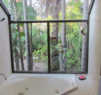 Lake Russell Luxury Retreat - Sydneys Hotel