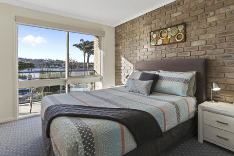 Lakeside Holiday Apartments Merimbula - Sydneys Hotel 2
