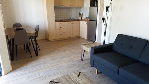 Lakeview Apartments - Sydneys Hotel 1