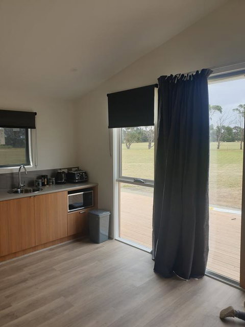Lara Lodge - Sydneys Hotel 1