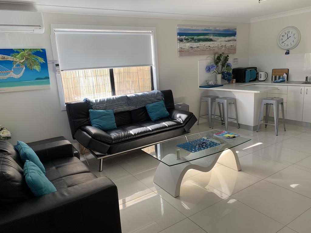 Barrack Point NSW Sydneys Hotel