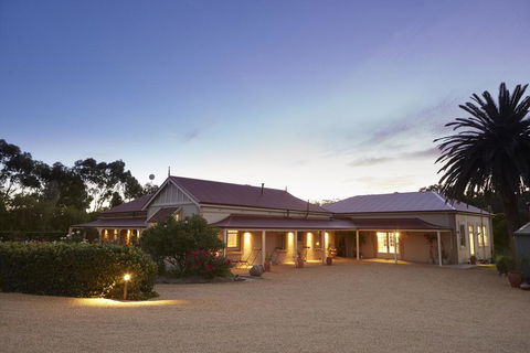 Le Mas Barossa - Sydneys Hotel 0