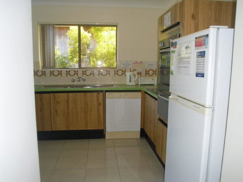 Light, Airy 1st Floor Unit - Marbrin Close, Bellara - Sydneys Hotel 1