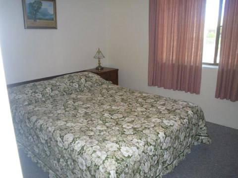 Light, Airy 1st Floor Unit - Marbrin Close, Bellara - Sydneys Hotel 2