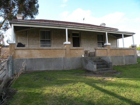Limestone View Naracoorte - Sydneys Hotel 0